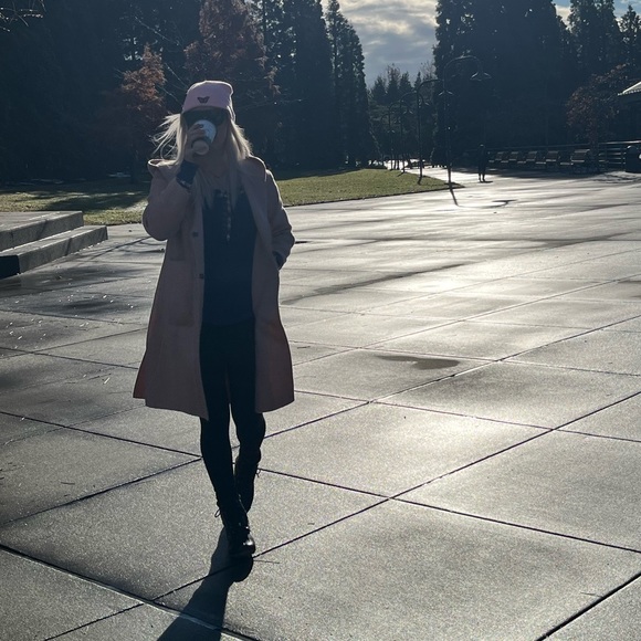 Bella and Bloom pink Jacket size small - Picture 2 of 2